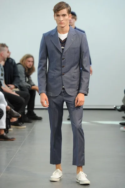 Look 45